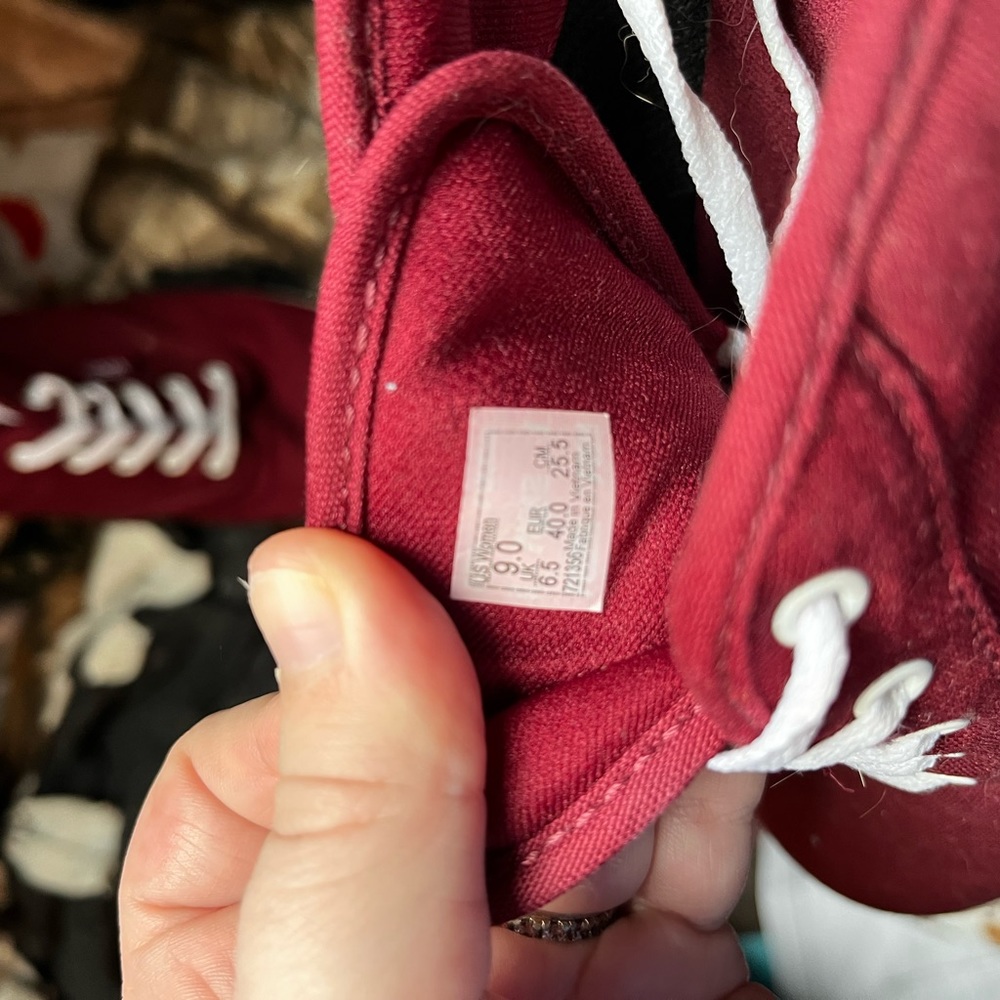 Vans - Picture 3 of 3